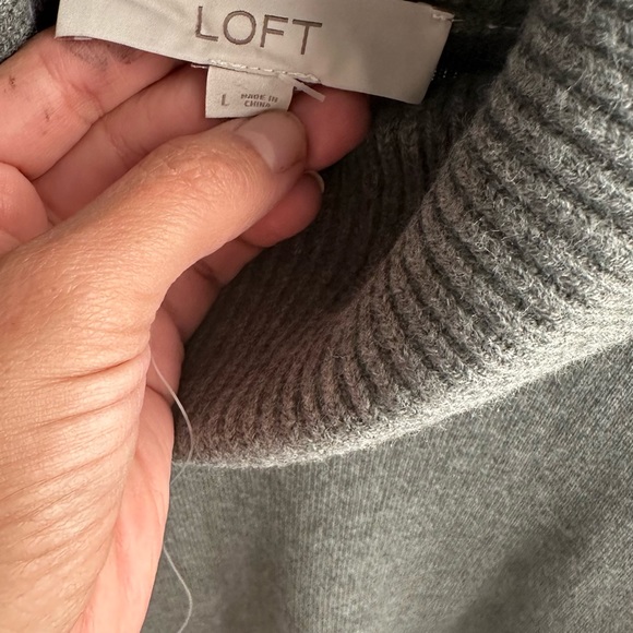 Cowl Tunic Sweater LOFT NEW WITH TAGS, cowlneck dropped shoulder. 2 x $20 usd - Picture 3 of 4